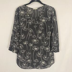 Maurice's Women's Floral Chiffon Lightweight Blouse Size Small Black and Whitee
